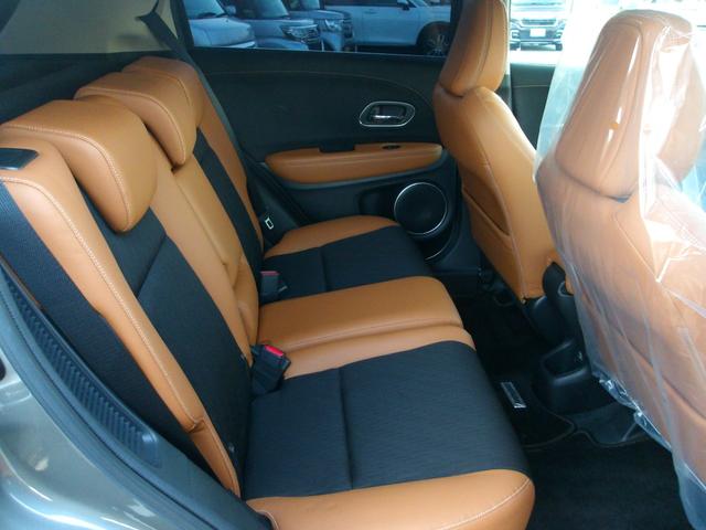ヴェゼル ハイブリッドＺ・ホンダセンシング　１オーナー／純正８インチナビ／Ｂｌｕｅｔｏｏｔｈ／フルセグ／ステリモ／クルコン／Ｒカメラ／ＥＴＣ／純正ドラレコ／シートヒーター／オートリトラミラー／ＬＥＤヘッドライト／ＬＥＤフォグライト／禁煙車（16枚目）