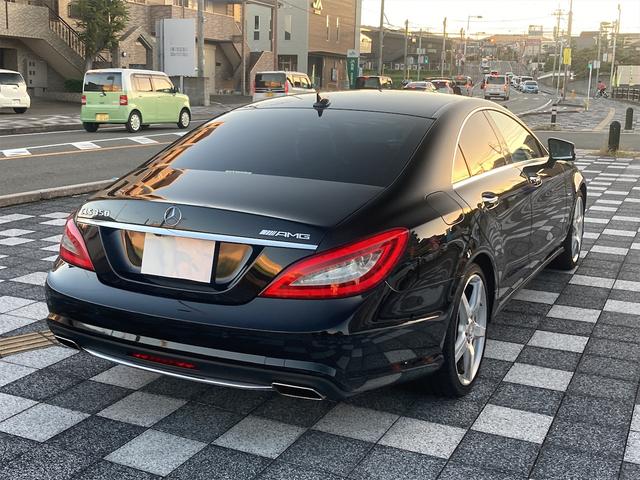 ＣＬＳ３５０ブルーエフィシェンシＡＭＧスポーツパケジ　オートクルーズコントロール　バックカメラ　ナビ　アルミホイール　ＡＴ　シートヒーター　スマートキー　電動格納ミラー　電動リアゲート　盗難防止システム　パワーシート　革シート　ＣＤ　Ｂｌｕｅｔｏｏｔｈ(34枚目)