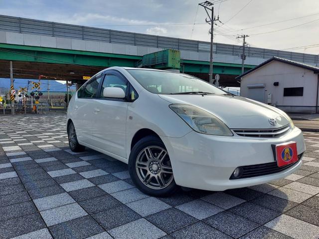 プリウス Ｓツーリングセレクション　ドライブシャフト交換済　ブレーキ前後交換済　サブバッテリー新品交換済　ＥＴＣ　ＴＶ　アルミホイール　オートライト　キーレスエントリー　電動格納ミラー　フルフラット　ＣＶＴ　盗難防止システム（12枚目）