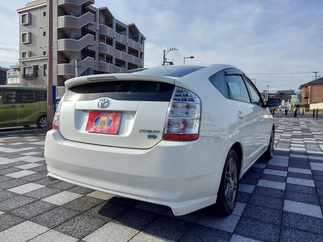 プリウス Ｓツーリングセレクション　ドライブシャフト交換済　ブレーキ前後交換済　サブバッテリー新品交換済　ＥＴＣ　ＴＶ　アルミホイール　オートライト　キーレスエントリー　電動格納ミラー　フルフラット　ＣＶＴ　盗難防止システム（13枚目）