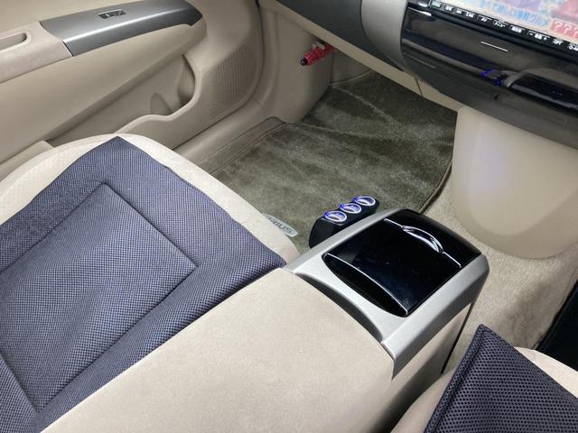 プリウス Ｓツーリングセレクション　ドライブシャフト交換済　ブレーキ前後交換済　サブバッテリー新品交換済　ＥＴＣ　ＴＶ　アルミホイール　オートライト　キーレスエントリー　電動格納ミラー　フルフラット　ＣＶＴ　盗難防止システム（34枚目）