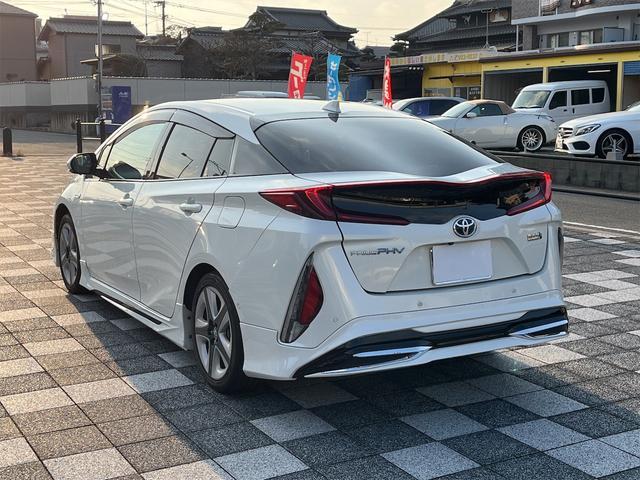 トヨタ プリウスＰＨＶ