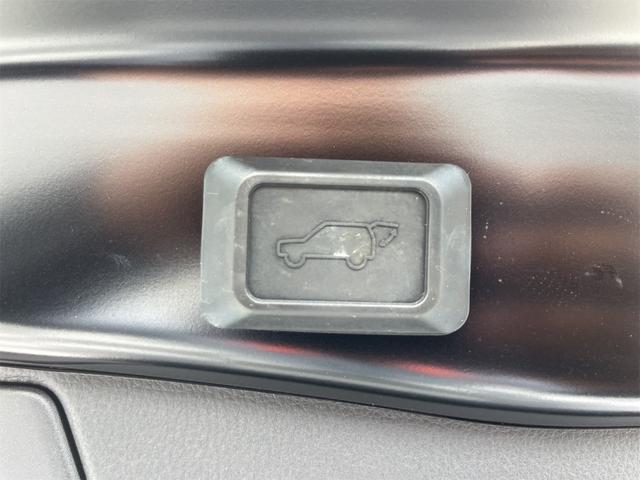 ＲＡＶ４ Ｇ　４ＷＤ　フルセグナビ　バックモニター　ドライブレコーダー　本革シート　スマートキー　純正アルミ　クルーズコントロール　ＥＴＣ　ＬＥＤヘッドライト　レーンアシスト（18枚目）