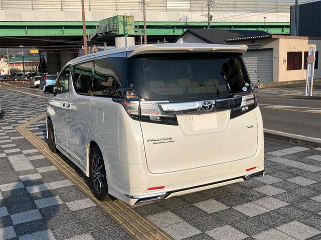 ヴェルファイア ３．５エグゼクティブラウンジ　ＥＴＣ　全周囲カメラ　ナビ　ＴＶ　クリアランスソナー　オートクルーズコントロール　衝突被害軽減システム　両側電動スライドドア　オートマチックハイビーム　オートライト　ＬＥＤヘッドランプ　サンルーフ（18枚目）