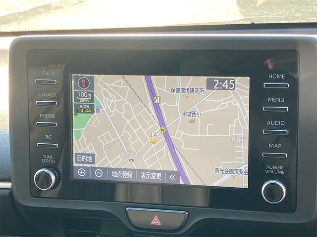 ヤリス Ｘ　ＥＴＣ　全周囲カメラ　ナビ　クリアランスソナー　レーンアシスト　衝突被害軽減システム　オートマチックハイビーム　オートライト　スマートキー　電動格納ミラー　ＣＶＴ　盗難防止システム　衝突安全ボディ（4枚目）