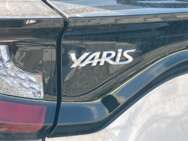ヤリス Ｘ　ＥＴＣ　全周囲カメラ　ナビ　クリアランスソナー　レーンアシスト　衝突被害軽減システム　オートマチックハイビーム　オートライト　スマートキー　電動格納ミラー　ＣＶＴ　盗難防止システム　衝突安全ボディ（24枚目）