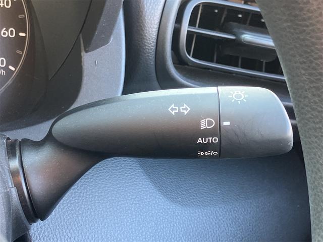 ヤリス Ｘ　ＥＴＣ　全周囲カメラ　ナビ　クリアランスソナー　レーンアシスト　衝突被害軽減システム　オートマチックハイビーム　オートライト　スマートキー　電動格納ミラー　ＣＶＴ　盗難防止システム　衝突安全ボディ（46枚目）