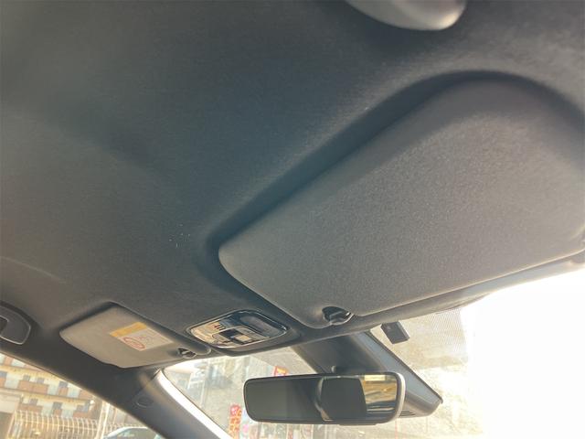 ヤリス Ｘ　ＥＴＣ　全周囲カメラ　ナビ　クリアランスソナー　レーンアシスト　衝突被害軽減システム　オートマチックハイビーム　オートライト　スマートキー　電動格納ミラー　ＣＶＴ　盗難防止システム　衝突安全ボディ（49枚目）