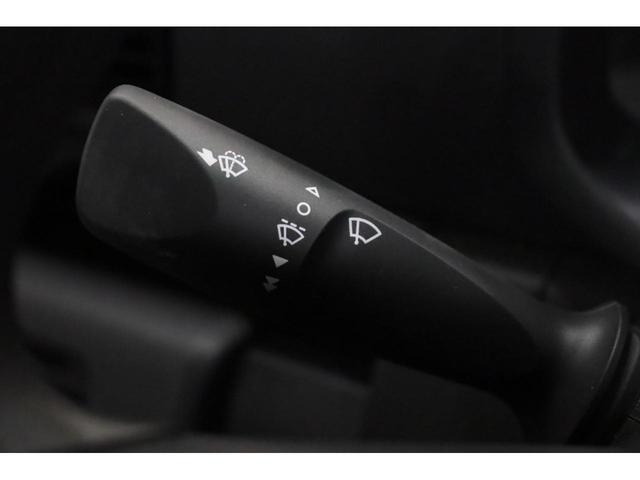 スタンダード 新車保証継承付 ワンオーナー 5速MT 4WD 三方開 アイドリングストップ クリアランスソナー 衝突被害軽減 エアコン パワステ パワーウインドウ 工具箱 ラバーマット(30枚目)