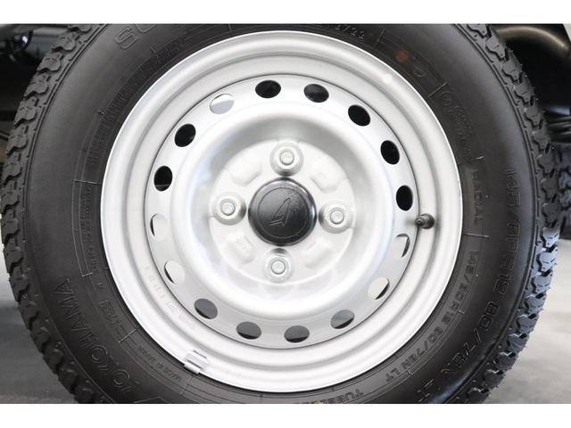 スタンダード 新車保証継承付 ワンオーナー 5速MT 4WD 三方開 アイドリングストップ クリアランスソナー 衝突被害軽減 エアコン パワステ パワーウインドウ 工具箱 ラバーマット(44枚目)