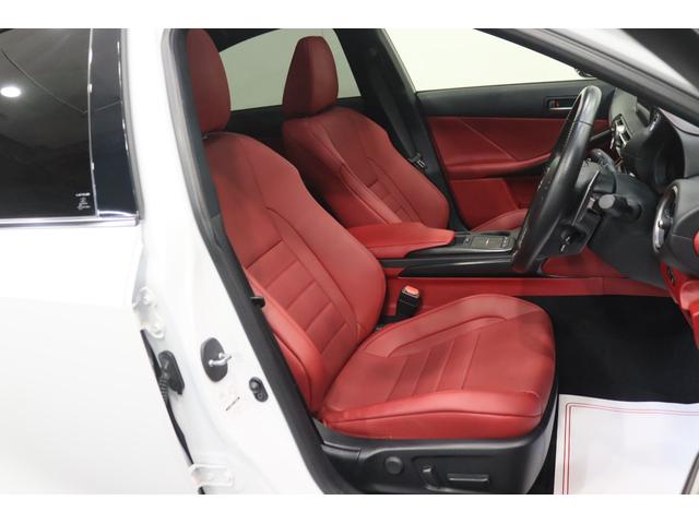 �y�^�]�ȁz���b�h��̃C���e���A�ɖ{�v�V�[�g�B�p���[�V�[�g�ł��D�݂̈ʒu�ɍ��Ȃ�ݒ�\�ł��B�V�[�g�q�[�^�[�E�t���A�}�b�g�t�ł��B