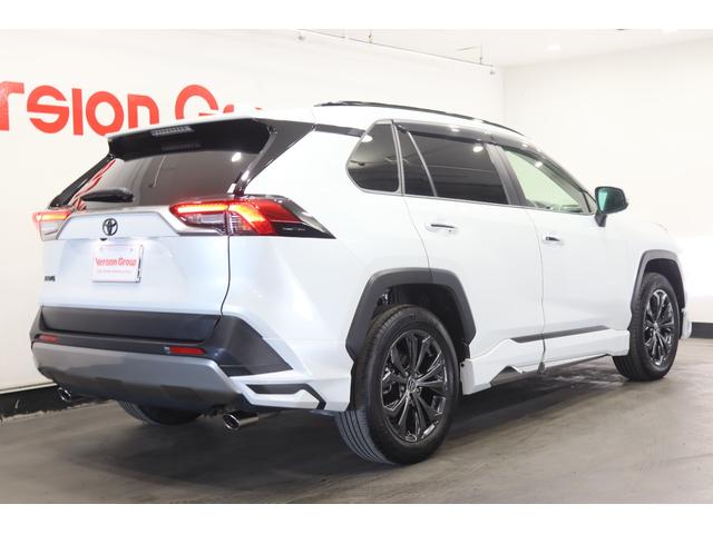 ＲＡＶ４ ハイブリッドＧ　新車保証継承付　モデリスタエアロ　パノラマルーフ　本革シート　デジタルインナーミラー　全周囲カメラ　ＢＳＭ　ＨＤＭＩ　アクセサリーソケット　メモリーナビ　フルセグ　ＥＴＣ　前後ドラレコ　１８ＡＷ（4枚目）