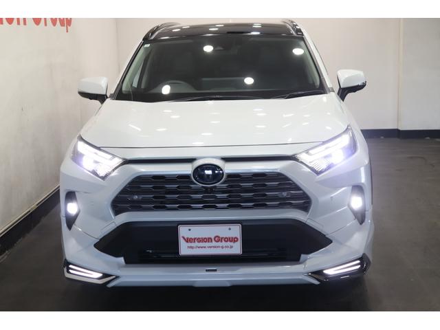 ＲＡＶ４ ハイブリッドＧ　新車保証継承付　モデリスタエアロ　パノラマルーフ　本革シート　デジタルインナーミラー　全周囲カメラ　ＢＳＭ　ＨＤＭＩ　アクセサリーソケット　メモリーナビ　フルセグ　ＥＴＣ　前後ドラレコ　１８ＡＷ（8枚目）