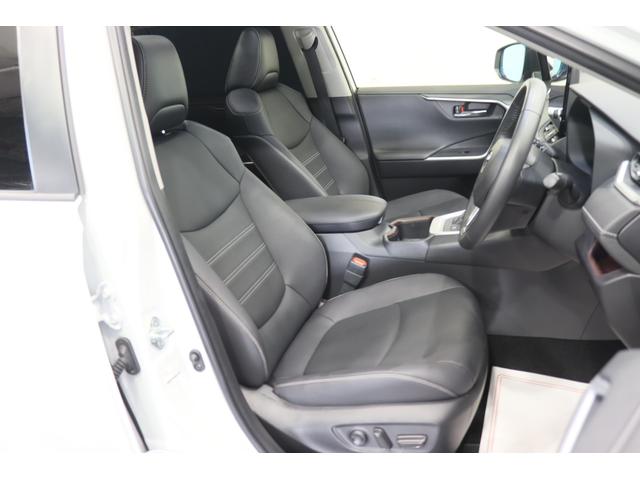 ＲＡＶ４ ハイブリッドＧ　新車保証継承付　モデリスタエアロ　パノラマルーフ　本革シート　デジタルインナーミラー　全周囲カメラ　ＢＳＭ　ＨＤＭＩ　アクセサリーソケット　メモリーナビ　フルセグ　ＥＴＣ　前後ドラレコ　１８ＡＷ（10枚目）