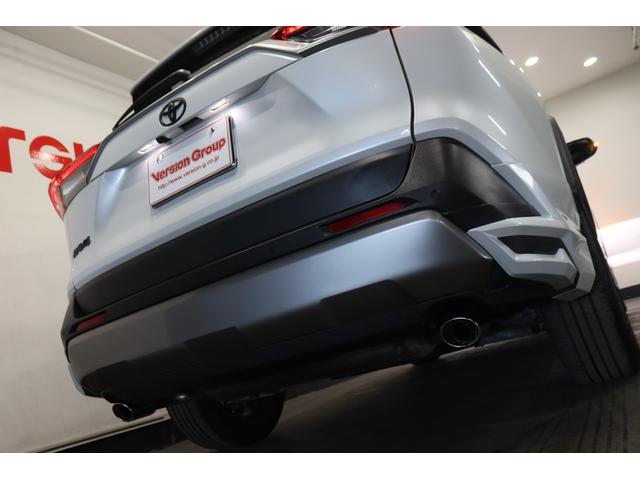 ＲＡＶ４ ハイブリッドＧ　新車保証継承付　モデリスタエアロ　パノラマルーフ　本革シート　デジタルインナーミラー　全周囲カメラ　ＢＳＭ　ＨＤＭＩ　アクセサリーソケット　メモリーナビ　フルセグ　ＥＴＣ　前後ドラレコ　１８ＡＷ（16枚目）