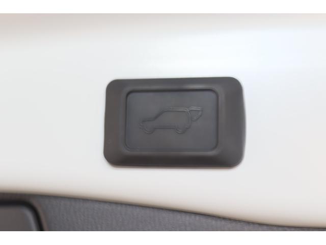 ＲＡＶ４ ハイブリッドＧ　新車保証継承付　モデリスタエアロ　パノラマルーフ　本革シート　デジタルインナーミラー　全周囲カメラ　ＢＳＭ　ＨＤＭＩ　アクセサリーソケット　メモリーナビ　フルセグ　ＥＴＣ　前後ドラレコ　１８ＡＷ（38枚目）