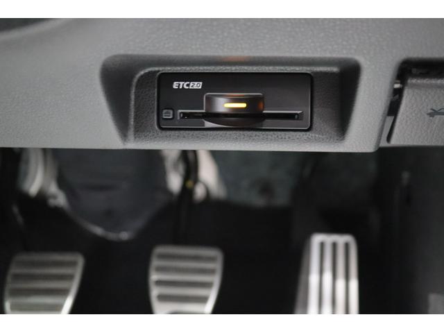 フェアレディＺ ベースグレード　新車保証継承付　ワンオーナー　６速ＭＴ　ターボ　プリズムホワイトスーパーブラックツートーン　メモリーナビ　フルセグ　バックカメラ　ＢＳＷ　ＥＴＣ　ＬＥＤヘッドライト　オートライト　１８ＡＷ（28枚目）