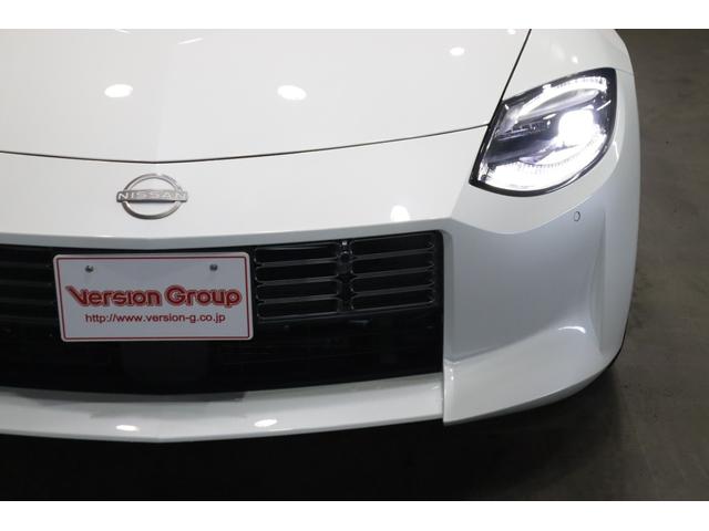 フェアレディＺ ベースグレード　新車保証継承付　ワンオーナー　６速ＭＴ　ターボ　プリズムホワイトスーパーブラックツートーン　メモリーナビ　フルセグ　バックカメラ　ＢＳＷ　ＥＴＣ　ＬＥＤヘッドライト　オートライト　１８ＡＷ（34枚目）