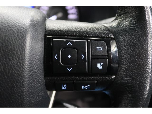 �y���[���f�B�p�[�`���[�A���[�g�z�����E�������������ꂽ�������H�܂��͎����Ԑ�p���H�𑖍s���A�Ԑ�����̈�E�̉\�����^�]�҂Ɍx������ƂƂ��ɁA��E��������邽�߂̃n���h������̈ꕔ���x�����܂��B