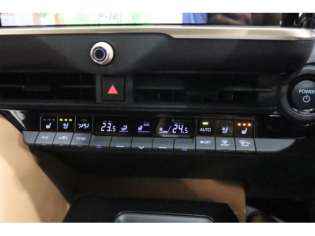 クラウンスポーツ Ｚ　新車保証継承付　ワンオーナー　禁煙車　モデリスタ　パノラマルーフ　本革　デジタルインナーミラー　全周囲カメラ　メモリーナビ　フルセグ　ＨＵＤ　セーフティセンス　置くだけ充電　パワーバックドア　２０ＡＷ（43枚目）
