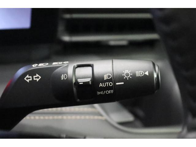 セレナ ｅ－パワー　ハイウェイスターＶ　新車保証継承付　ワンオーナー　禁煙車　後席モニター　インテリジェントルームミラー　フロントプロテクター　全周囲カメラ　メモリーナビ　フルセグ　ＥＴＣ　フロアカーペットフローリングセット　１６ＡＷ（38枚目）