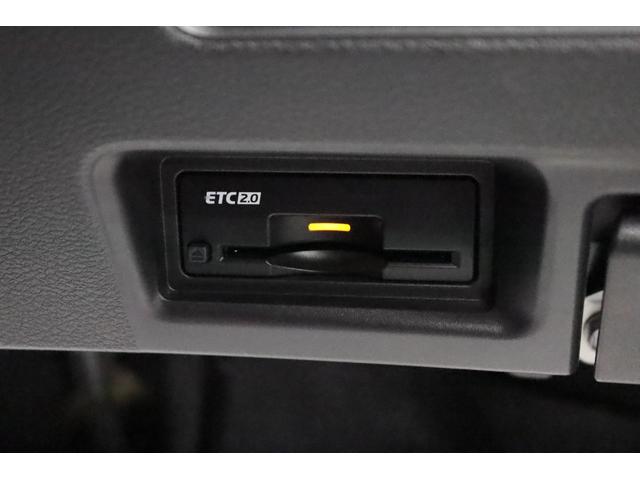 セレナ ｅ－パワー　ハイウェイスターＶ　新車保証継承付　ワンオーナー　禁煙車　後席モニター　インテリジェントルームミラー　フロントプロテクター　全周囲カメラ　メモリーナビ　フルセグ　ＥＴＣ　フロアカーペットフローリングセット　１６ＡＷ（40枚目）