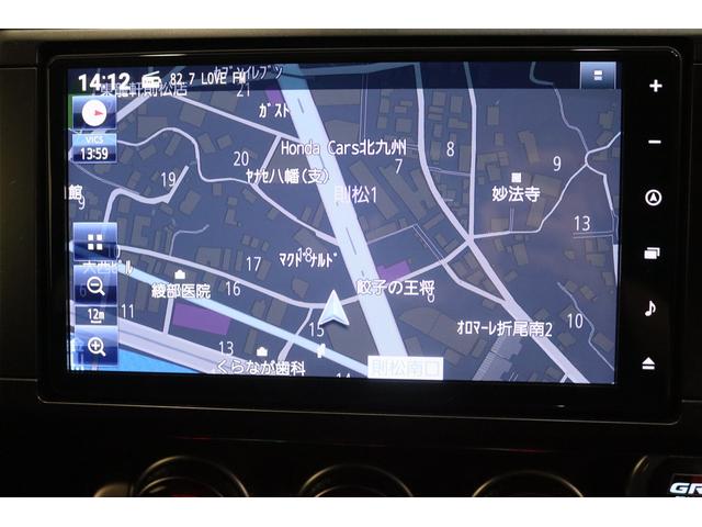ＧＲ８６ ＲＺ　新車保証継承付　ワンオーナー　ＴＲＤフルエアロ　ＧＲマフラー　９ｉｎメモリ―ナビ　フルセグ　バックカメラ　セーフティセンス　ハーフレザーシート　シートヒーター　ＬＥＤライト　オートライト　１８ＡＷ（16枚目）