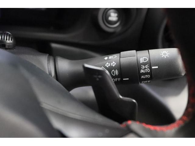 ＧＲ８６ ＲＺ　新車保証継承付　ワンオーナー　ＴＲＤフルエアロ　ＧＲマフラー　９ｉｎメモリ―ナビ　フルセグ　バックカメラ　セーフティセンス　ハーフレザーシート　シートヒーター　ＬＥＤライト　オートライト　１８ＡＷ（25枚目）