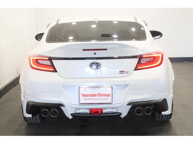 ＧＲ８６ ＲＺ　新車保証継承付　ワンオーナー　ＴＲＤフルエアロ　ＧＲマフラー　９ｉｎメモリ―ナビ　フルセグ　バックカメラ　セーフティセンス　ハーフレザーシート　シートヒーター　ＬＥＤライト　オートライト　１８ＡＷ（35枚目）