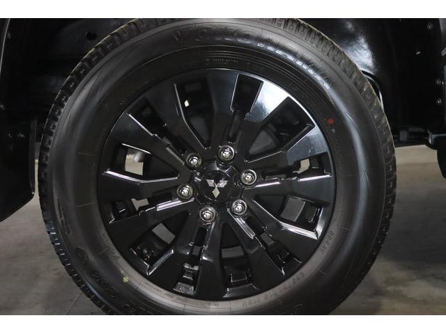トライトン ＧＳＲ　新車保証継承付　ワンオーナー　ディーゼルターボ　トライトンパッケージ　ベッドライナー　本革　メモリーナビ　フルセグ　全周囲カメラ　リアデフロック　社外ドラレコ　ステアヒーター　シートヒーター　１８ＡＷ（49枚目）