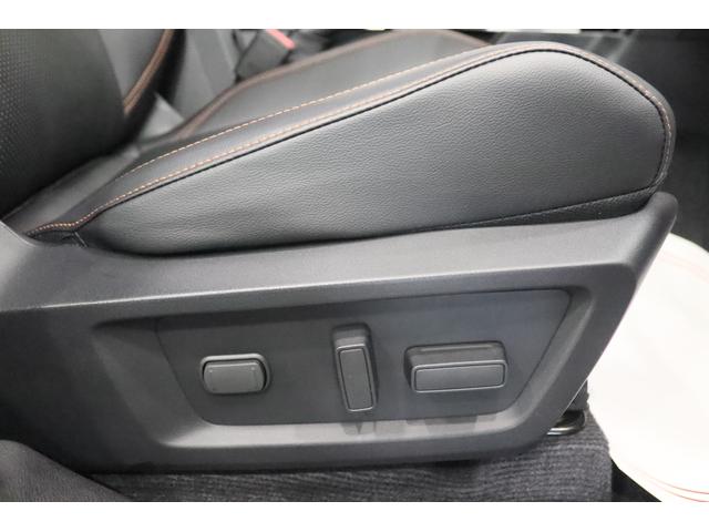 トライトン ＧＳＲ　新車保証継承付　ワンオーナー　禁煙車　ディーゼルターボ　ベッドライナー　本革　メモリーナビ　フルセグ　全周囲カメラ　リアデフロック　ステアヒーター　シートヒーター　パワーシート　１８ＡＷ（23枚目）