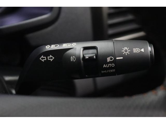 トライトン ＧＳＲ　新車保証継承付　ワンオーナー　禁煙車　ディーゼルターボ　ベッドライナー　本革　メモリーナビ　フルセグ　全周囲カメラ　リアデフロック　ステアヒーター　シートヒーター　パワーシート　１８ＡＷ（33枚目）