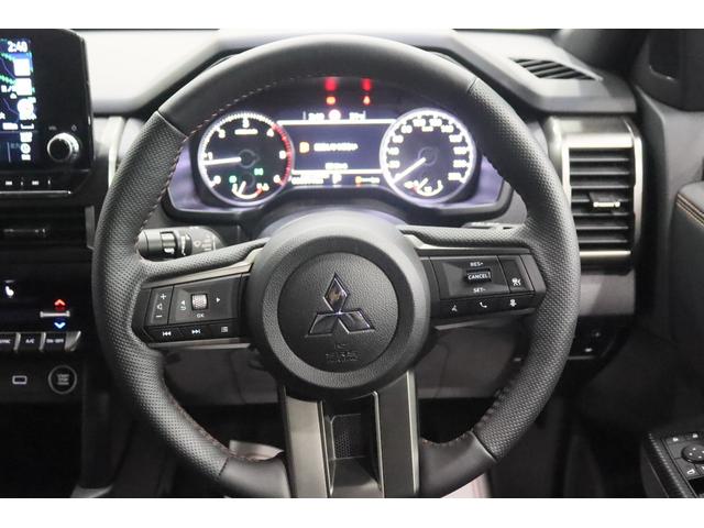 トライトン ＧＳＲ　新車保証継承付　ワンオーナー　禁煙車　ディーゼルターボ　ベッドライナー　本革　メモリーナビ　フルセグ　全周囲カメラ　リアデフロック　ステアヒーター　シートヒーター　パワーシート　１８ＡＷ（34枚目）