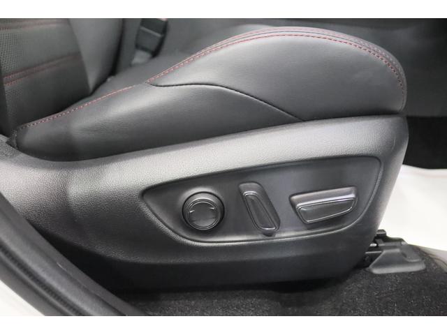 ＲＡＶ４ ＰＨＶ Ｚ　新車保証継承付　モデリスタ　デジタルインナーミラー　全周囲カメラ　置くだけ充電　ＥＴＣ　ドラレコ　レーダークルコン　クリアランスソナー　レーンアシスト　衝突被害軽減　踏み間違い防止　ＢＳＭ　１９ＡＷ（23枚目）