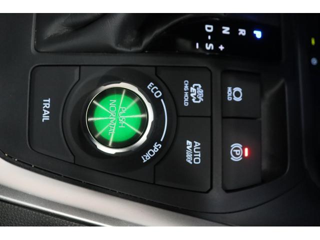 ＲＡＶ４ ＰＨＶ Ｚ　新車保証継承付　モデリスタ　デジタルインナーミラー　全周囲カメラ　置くだけ充電　ＥＴＣ　ドラレコ　レーダークルコン　クリアランスソナー　レーンアシスト　衝突被害軽減　踏み間違い防止　ＢＳＭ　１９ＡＷ（26枚目）