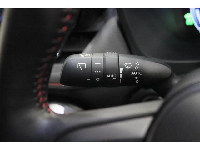 ＲＡＶ４ ＰＨＶ Ｚ　新車保証継承付　モデリスタ　デジタルインナーミラー　全周囲カメラ　置くだけ充電　ＥＴＣ　ドラレコ　レーダークルコン　クリアランスソナー　レーンアシスト　衝突被害軽減　踏み間違い防止　ＢＳＭ　１９ＡＷ（33枚目）
