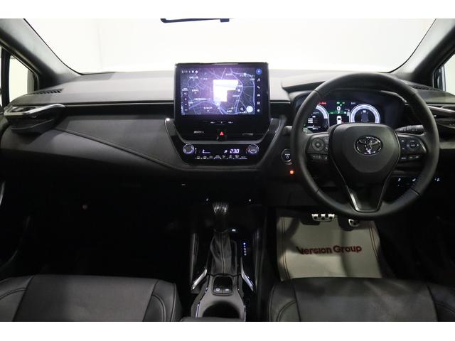 カローラツーリング ハイブリッド　ダブルバイビー　新車保証継承付　ワンオーナー　禁煙車　後期　モデリスタエアロ　プロアクティブドライビングアシスト　ＢＳＭ　メモリーナビ　フルセグ　バックカメラ　社外革調シートカバー　シートヒーター　ＬＥＤ　１７ＡＷ（9枚目）