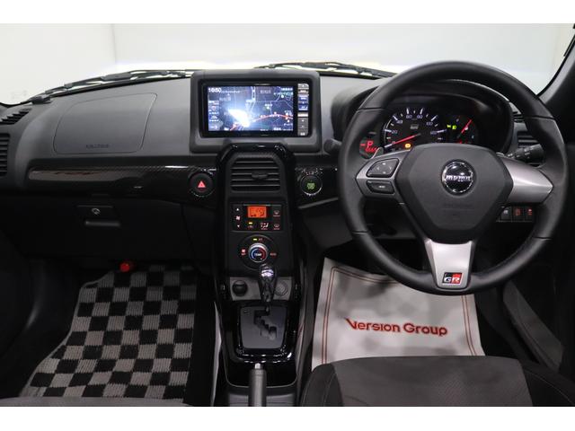 コペン ＧＲ　スポーツ　新車保証継承付　ワンオーナー　禁煙車　ターボ　ＧＲスポーツ専用レカロシート　ＢＢＳ１６ＡＷ　ＭＯＭＯステ　メモリーナビ　フルセグ　バックカメラ　パドルシフト　ＥＴＣ　シートヒーター　社外フロアマット（9枚目）