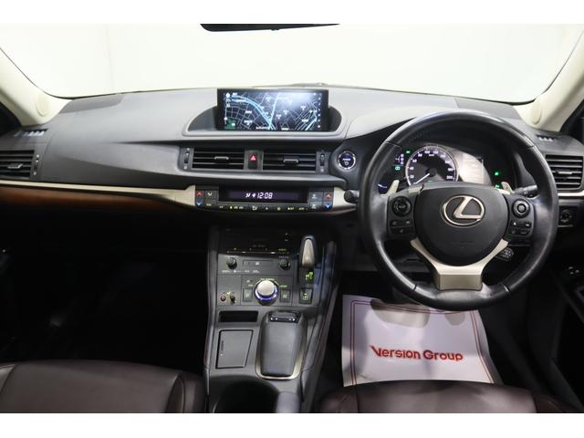 ＣＴ ＣＴ２００ｈ　バージョンＣ　全国３年保証付　ワンオーナー　禁煙車　サンルーフ　ＳＤナビ　フルセグ　バックカメラ　レーダークルコン　クリアランスソナー　レーンアシスト　衝突被害軽減　ＥＴＣ　ハーフレザー　シートヒーター　１７ＡＷ（9枚目）