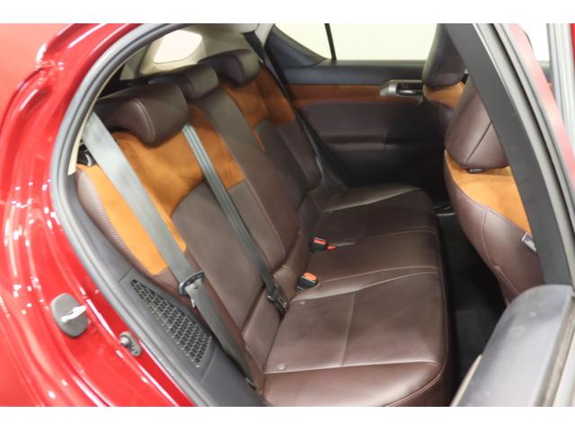 ＣＴ ＣＴ２００ｈ　バージョンＣ　全国３年保証付　ワンオーナー　禁煙車　サンルーフ　ＳＤナビ　フルセグ　バックカメラ　レーダークルコン　クリアランスソナー　レーンアシスト　衝突被害軽減　ＥＴＣ　ハーフレザー　シートヒーター　１７ＡＷ（11枚目）