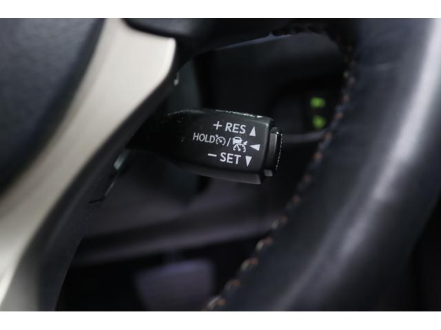 ＣＴ ＣＴ２００ｈ　バージョンＣ　全国３年保証付　ワンオーナー　禁煙車　サンルーフ　ＳＤナビ　フルセグ　バックカメラ　レーダークルコン　クリアランスソナー　レーンアシスト　衝突被害軽減　ＥＴＣ　ハーフレザー　シートヒーター　１７ＡＷ（17枚目）