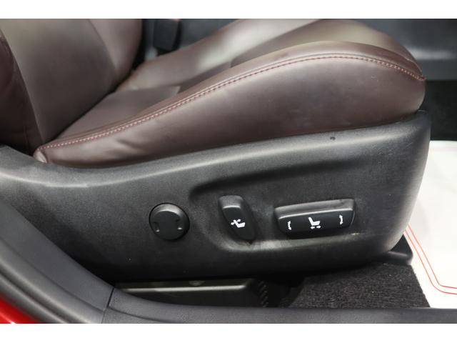 ＣＴ ＣＴ２００ｈ　バージョンＣ　全国３年保証付　ワンオーナー　禁煙車　サンルーフ　ＳＤナビ　フルセグ　バックカメラ　レーダークルコン　クリアランスソナー　レーンアシスト　衝突被害軽減　ＥＴＣ　ハーフレザー　シートヒーター　１７ＡＷ（20枚目）