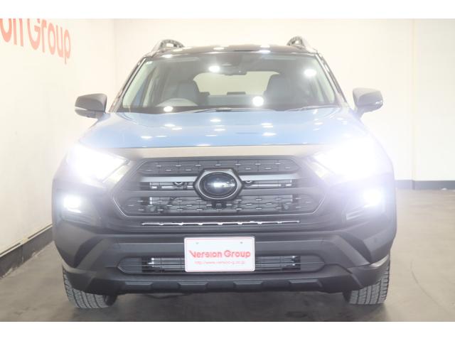 ＲＡＶ４ ハイブリッドアドベンチャー　オフロードパッケージＩＩ　新車保証継承付　ワンオーナー　４ＷＤ　全周囲カメラ　１０．５ｉｎメモリ―ナビ　フルセグ　レーダークルコン　クリアランスソナー　レーンアシスト　衝突被害軽減　ＢＳＭ　ＥＴＣ　ＬＥＤ　オートハイビーム（8枚目）