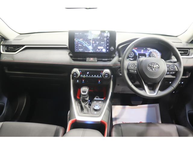 ＲＡＶ４ ハイブリッドアドベンチャー　オフロードパッケージＩＩ　新車保証継承付　ワンオーナー　４ＷＤ　全周囲カメラ　１０．５ｉｎメモリ―ナビ　フルセグ　レーダークルコン　クリアランスソナー　レーンアシスト　衝突被害軽減　ＢＳＭ　ＥＴＣ　ＬＥＤ　オートハイビーム（9枚目）