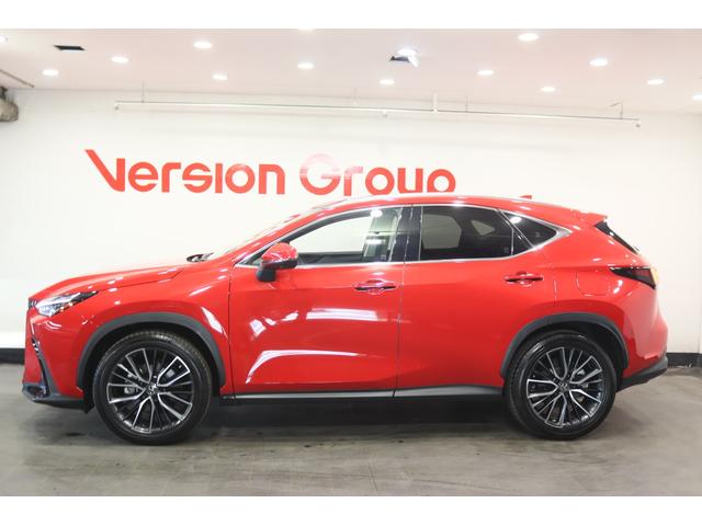 ＮＸ ＮＸ３５０ｈ　バージョンＬ　全国３年保証付　マークレビンソン　パノラマルーフ　３眼ＬＥＤ　デジタルインナーミラー　全周囲カメラ　メモリーナビ　フルセグ　クリアランスソナー　レーンアシスト　パークアシスト　衝突被害軽減　ＢＳＭ（5枚目）