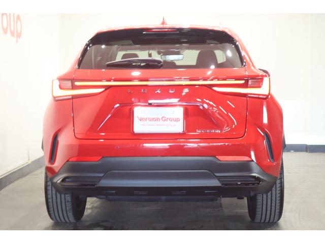 ＮＸ ＮＸ３５０ｈ　バージョンＬ　全国３年保証付　マークレビンソン　パノラマルーフ　３眼ＬＥＤ　デジタルインナーミラー　全周囲カメラ　メモリーナビ　フルセグ　クリアランスソナー　レーンアシスト　パークアシスト　衝突被害軽減　ＢＳＭ（43枚目）