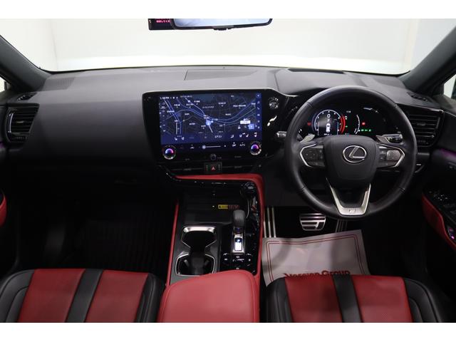 ＲＸ ＲＸ３５０　Ｆスポーツ　新車保証継承付　ワンオーナー　４ＷＤターボ　サンルーフ　デジタルインナーミラー　アドバンストパーク　メモリーナビ　フルセグ　全周囲カメラ　レクサスセーフティ　ＥＴＣ　社外ドラレコ　ハーフレザー（9枚目）