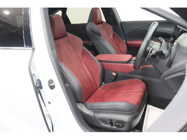 ＲＸ ＲＸ３５０　Ｆスポーツ　新車保証継承付　ワンオーナー　禁煙車　ＲＸ５００ｈ専用スポイラー　パノラマルーフ　オレンジキャリパー　デジタルインナーミラー　４ＷＤターボ　メモリーナビ　フルセグ　全周囲カメラ　ＨＵＤ　２１ＡＷ（10枚目）