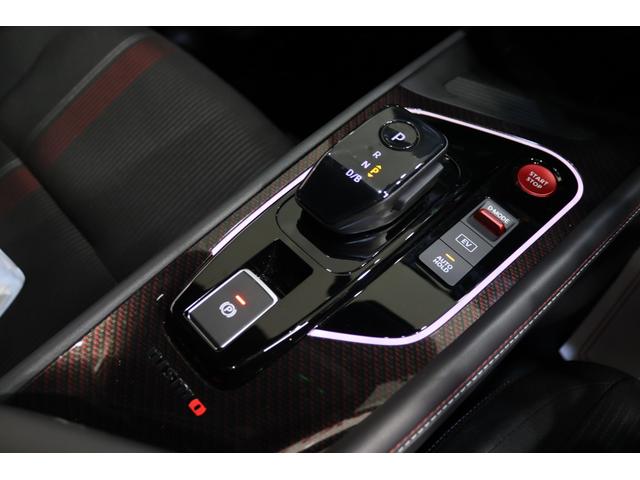 オーラ ニスモ　チューンドｅ－パワー４ＷＤ　新車保証継承付　ワンオーナー　禁煙車　ＢＯＳＥ　インテリジェントルームミラー　メモリ―ナビ　フルセグ　全周囲カメラ　プロパイロット　ステアリングヒーター　ＥＴＣ　ＬＥＤライト　１７ＡＷ（12枚目）