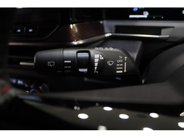 オーラ ニスモ　チューンドｅ－パワー４ＷＤ　新車保証継承付　ワンオーナー　禁煙車　ＢＯＳＥ　インテリジェントルームミラー　メモリ―ナビ　フルセグ　全周囲カメラ　プロパイロット　ステアリングヒーター　ＥＴＣ　ＬＥＤライト　１７ＡＷ（29枚目）